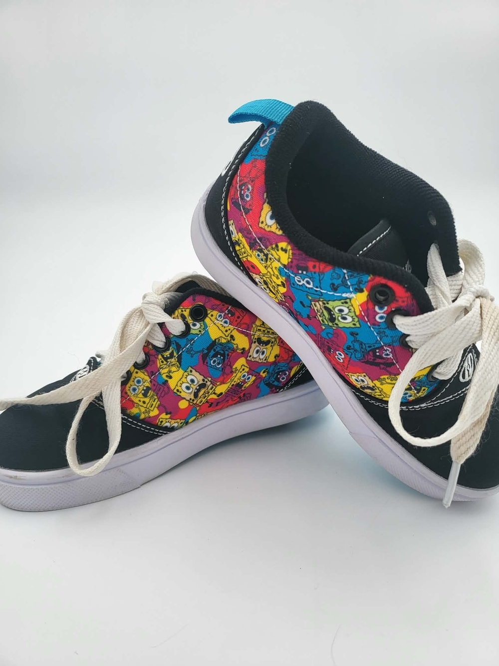 Heelys Kids Low-Top Sneakers in Black with Multi SpongeBob Print